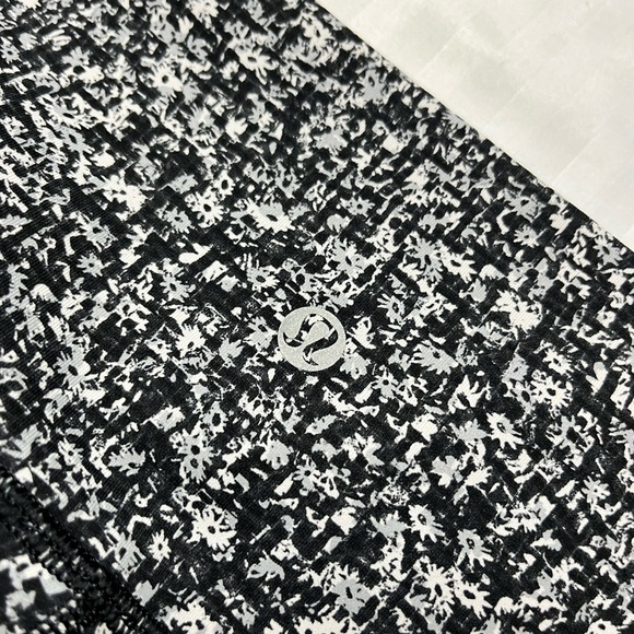 Lululemon Leggings - Picture 7 of 7